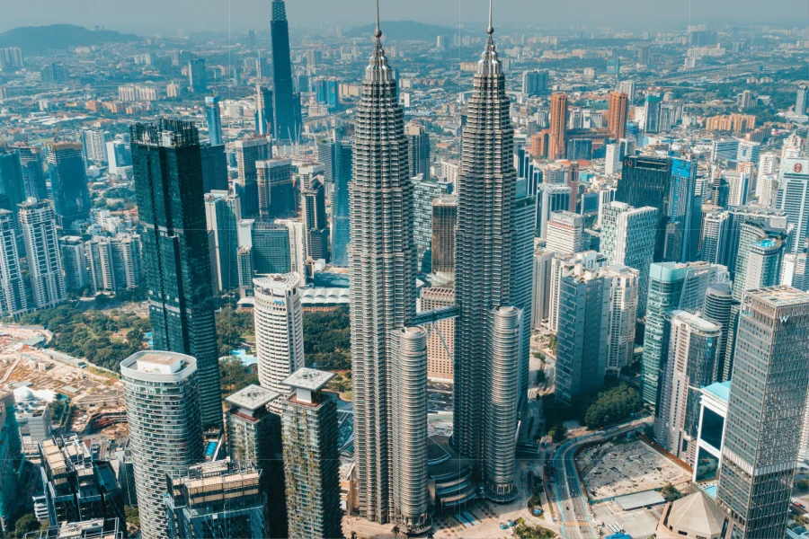 Photo of PETRONAS Towers Kuala Lumpur skyline